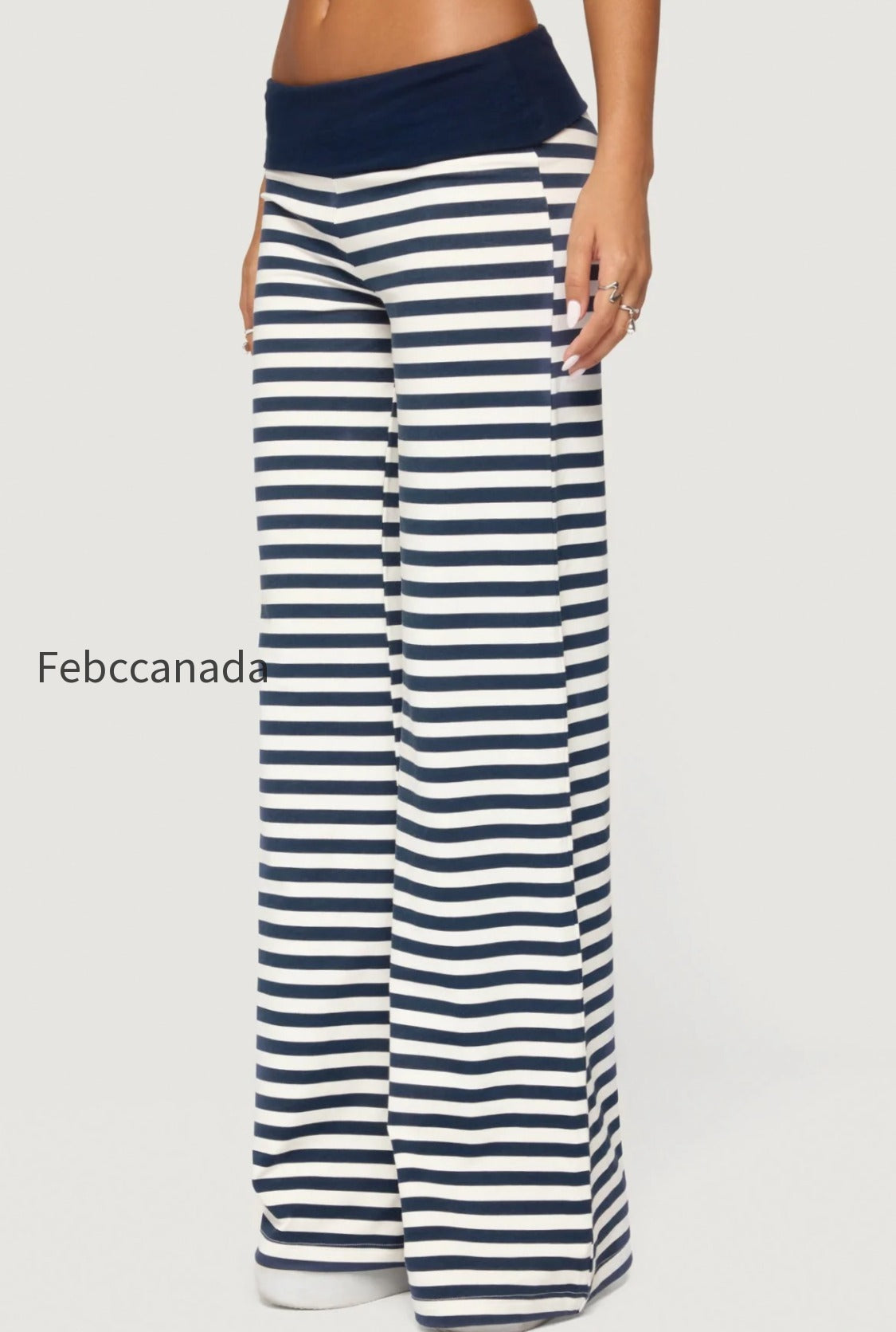 s25586_navy-and-white