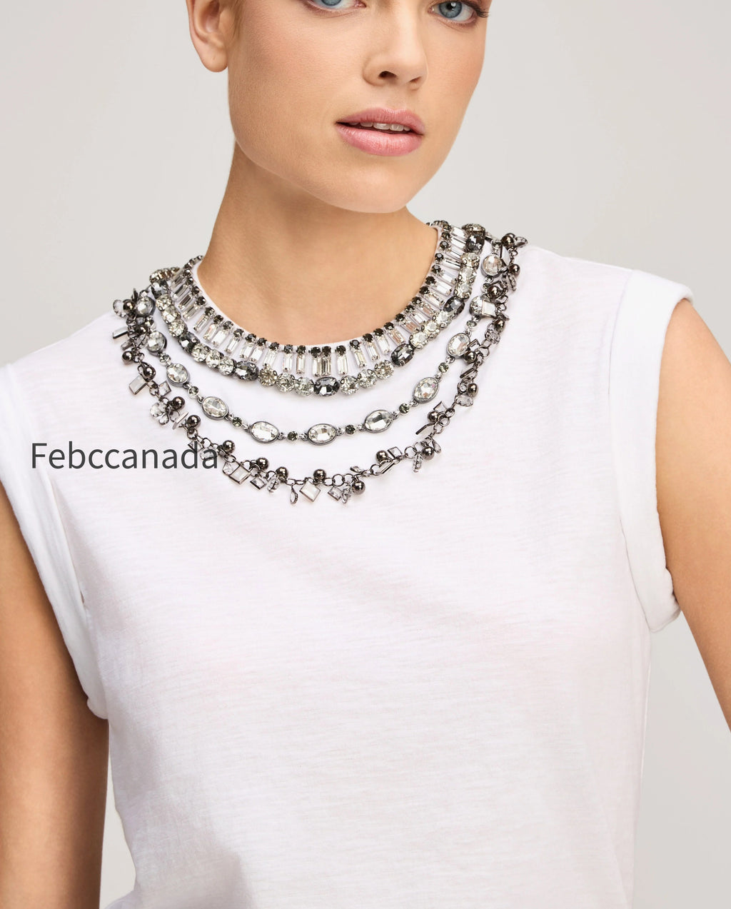 chunky-layered-necklace-bella-in-white-zt782g2962z